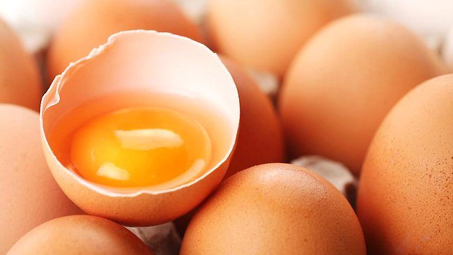 le uova assolte dal colesterolo alto
