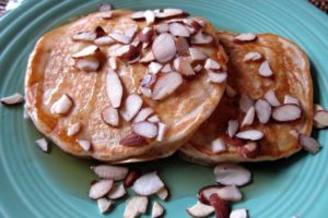 Pancakes gluten free alla farina di mandorle