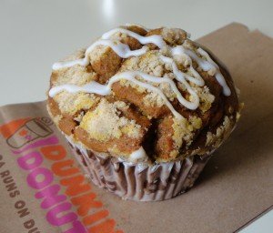 12-10-26-pumpkin-muffin-dunkin-donuts