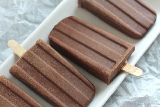 ghiaccioli fatti in casa al cioccolato solo 63 calorie