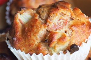 Muffin alla frutta senza farina: solo 85 calorie!
