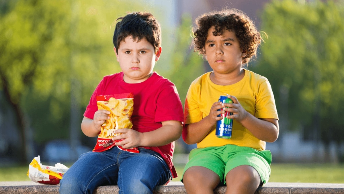 bimbi obesi: cibi pronti pesano sull’economia per 13 miliardi