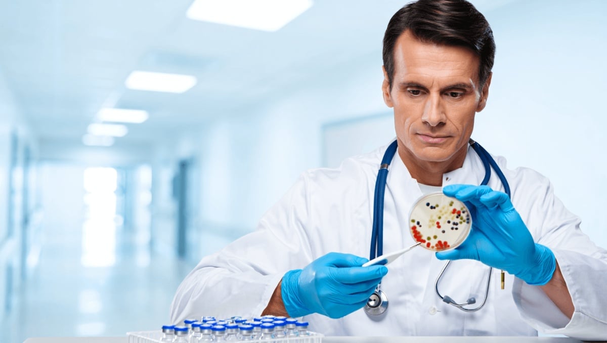 Influenza, in arrivo il picco dei contagi: i consigli dei medici