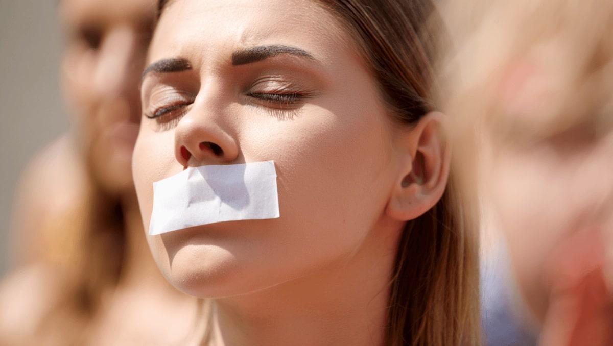 Dormire con un cerotto sulla bocca fa davvero bene alla salute?
Salute e Benessere
Il mouth taping consiste nell’applicare un cerotto specifico sulle labbra prima di...
21 apr - 12:14
