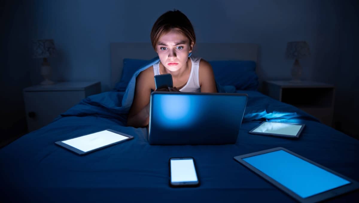 Non è vero che la luce blu degli schermi disturberebbe il sonno
Salute e Benessere
Secondo gli esperti, la luce blu degli schermi non è così tanto intensa da rovinarci da sola il...
17 apr - 12:51