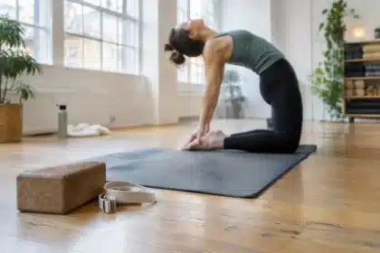 Backbend avanzato: 3 mosse per una schiena più forte, flessibile e controllata