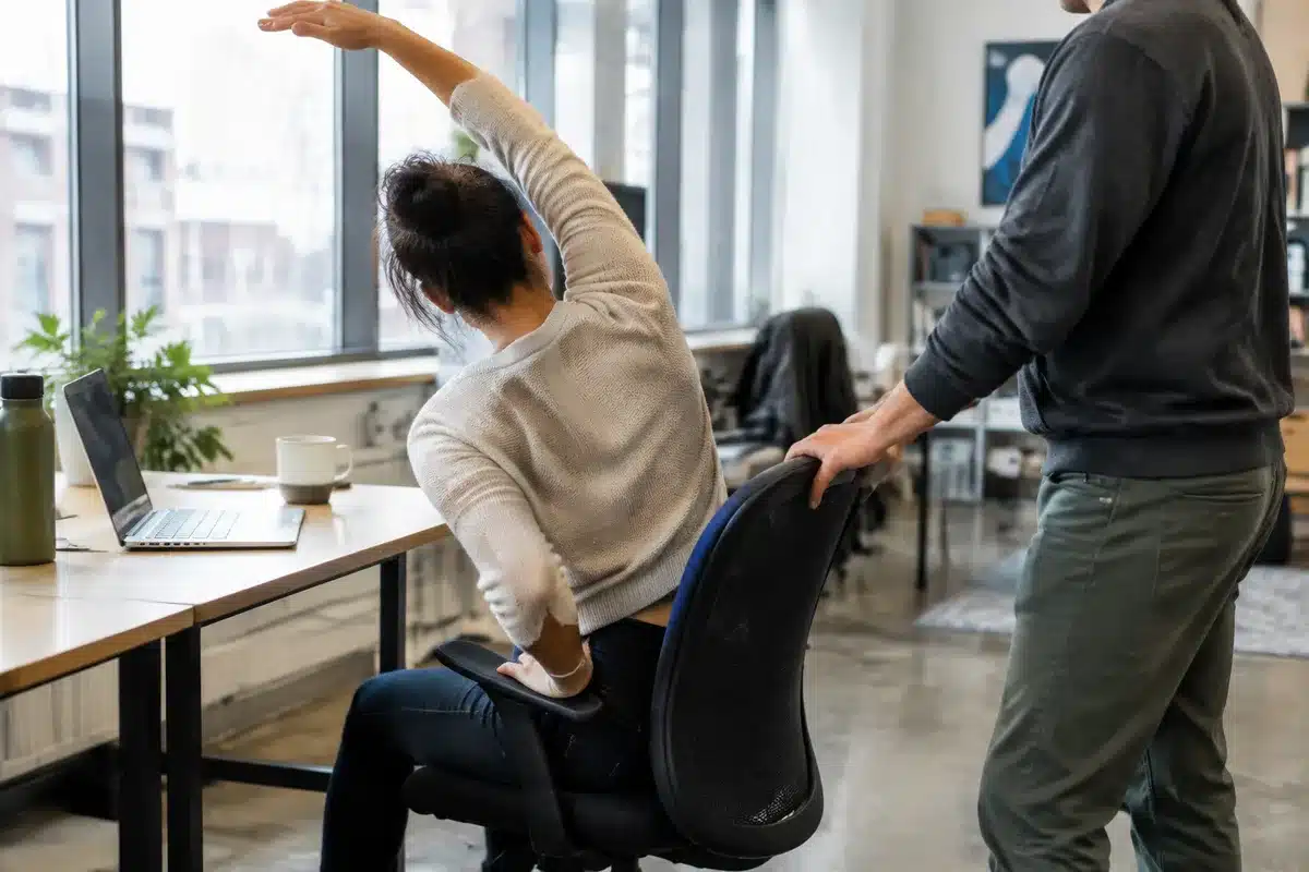 postura e mobilità: 3 esercizi rapidi senza attrezzi per stare meglio subito